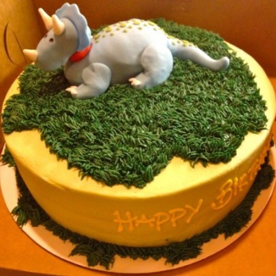 Dinosaur Cake Photo 2